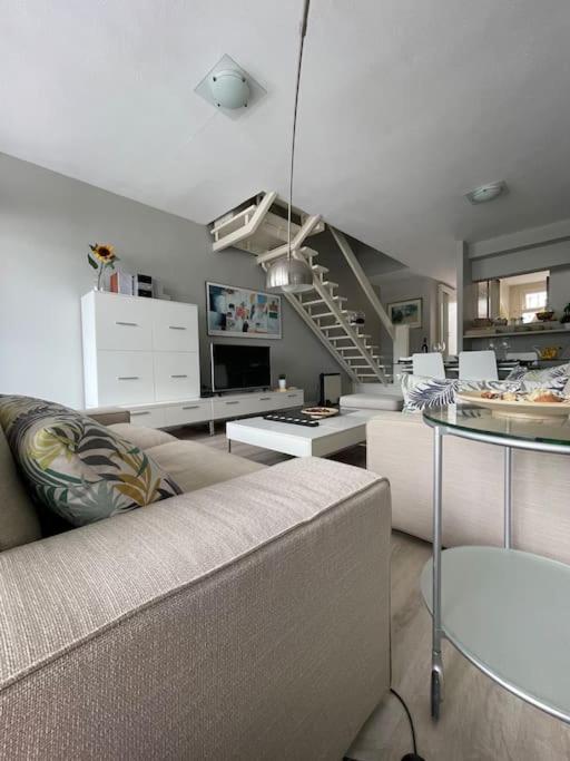Apartamento Puerto Rico - Primera Linea De Playa Mogán Екстериор снимка